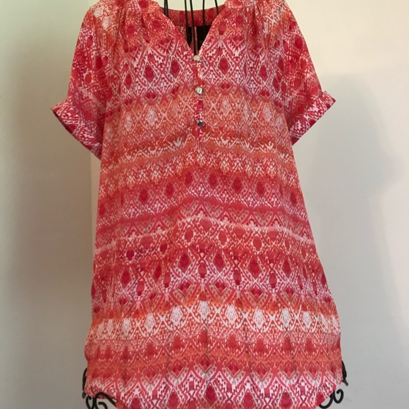 Beautiful Pinks & Reds Patterned Top - Picture 5 of 6